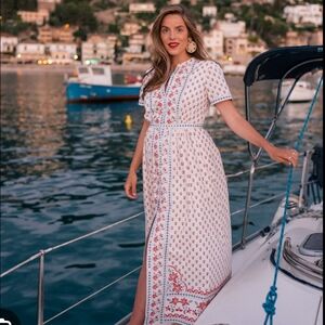 Gal Meets Glam Alisa Floral Maxi Dress - Excellent Condition